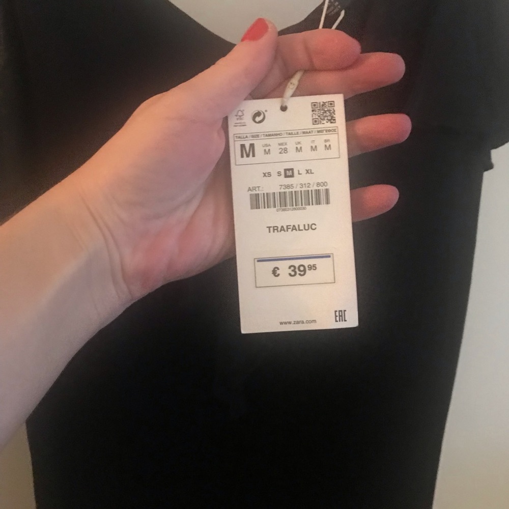 Black slip Zara dress - Picture 2 of 6